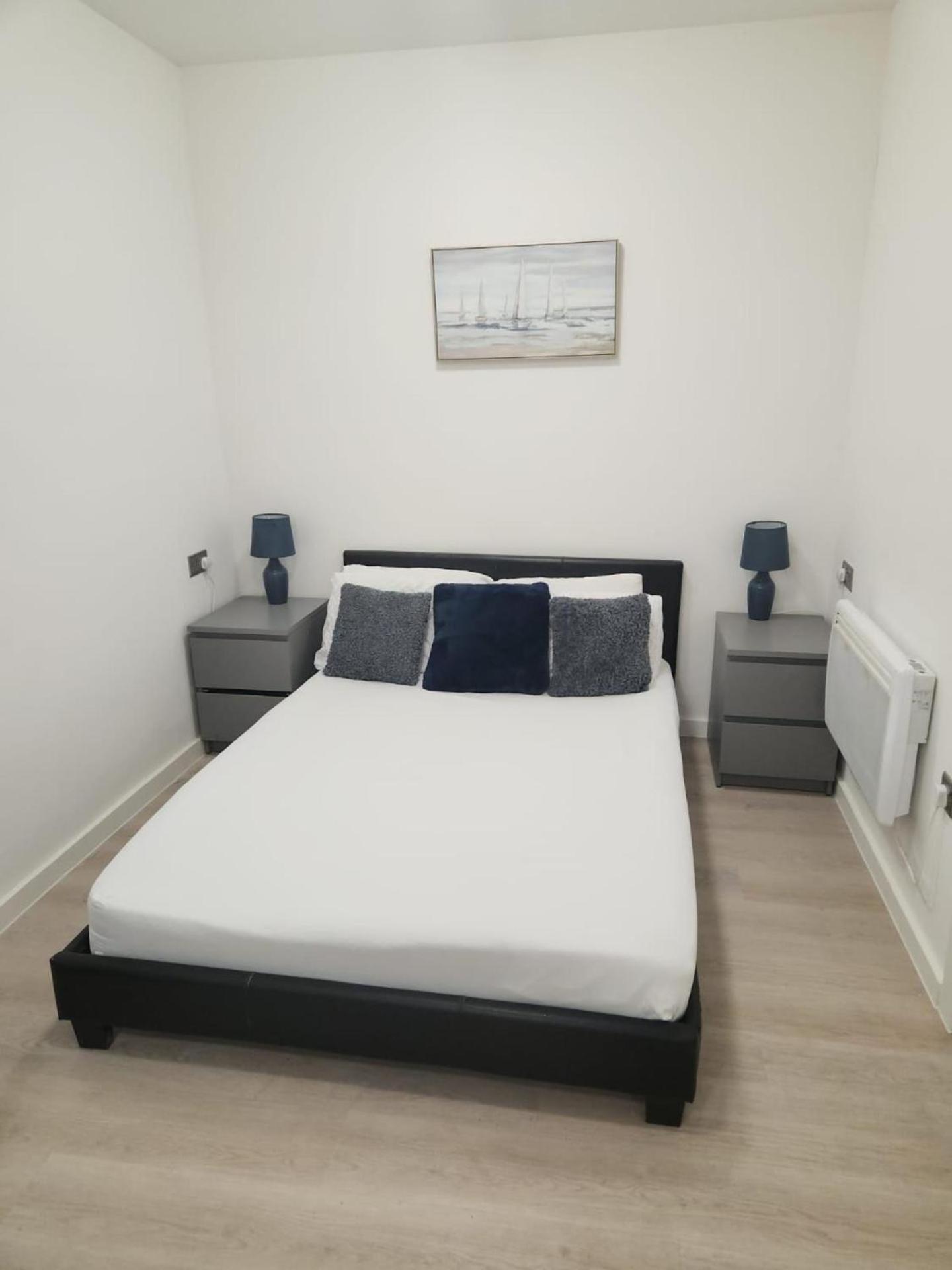 Sleeps 4 Cosy In Golder Greens Nw11 * Londres