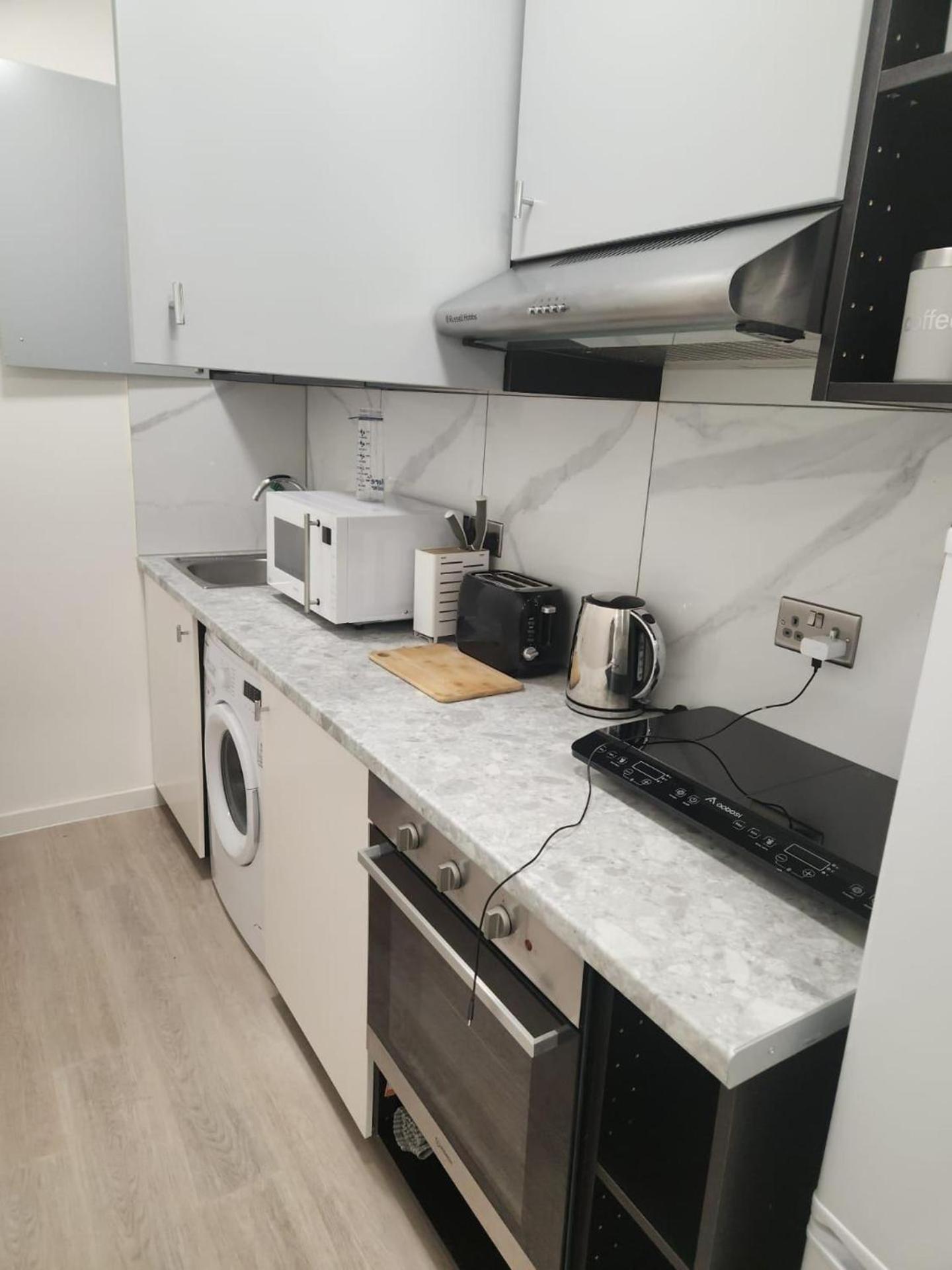 Sleeps 4 Cosy In Golder Greens Nw11 * Londen